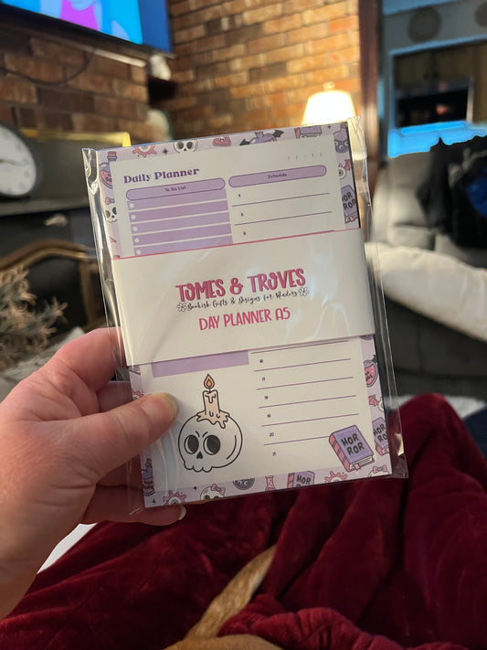 Spooky Daily Planner Notepad (A5) 👻