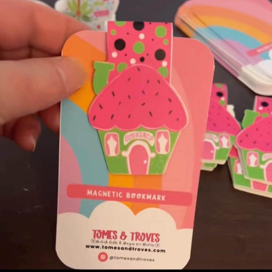 Strawberry Library Magnetic Bookmark - Tomes and Troves