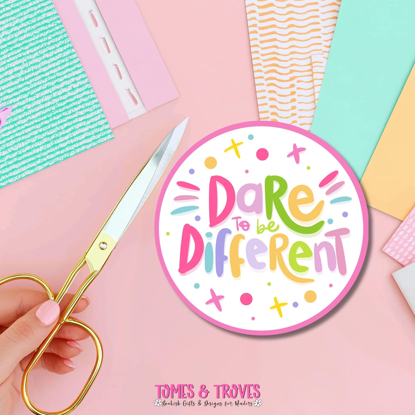 Autocollant "Dare To Be Different", autocollant rond en vinyle de 4 pouces, autocollant de motivation coloré, autocollant imperméable pour ordinateur portable, cadeau inspirant, santé mentale